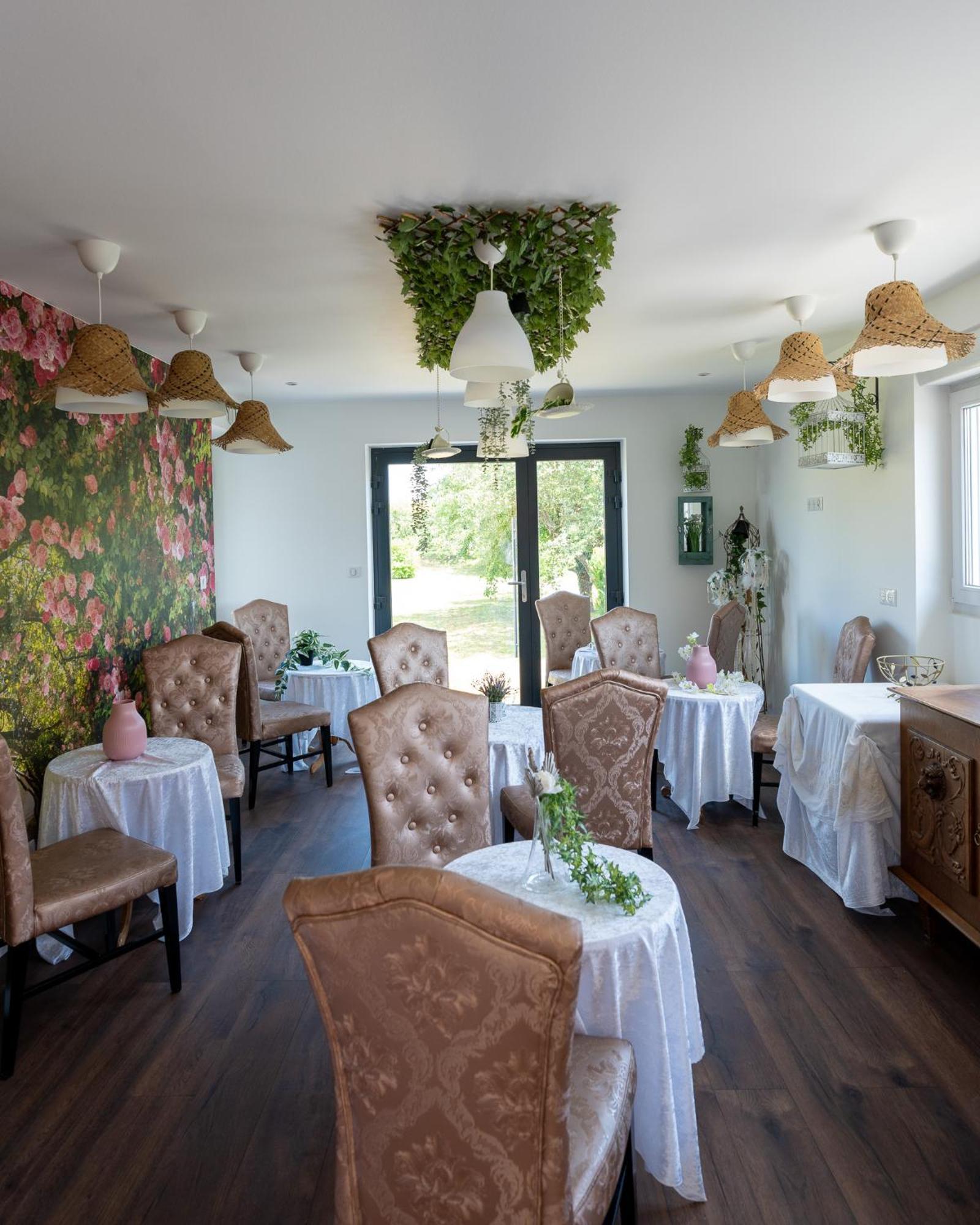 Le Jardin D'Eden By Leslodgespa Blotzheim Exterior foto